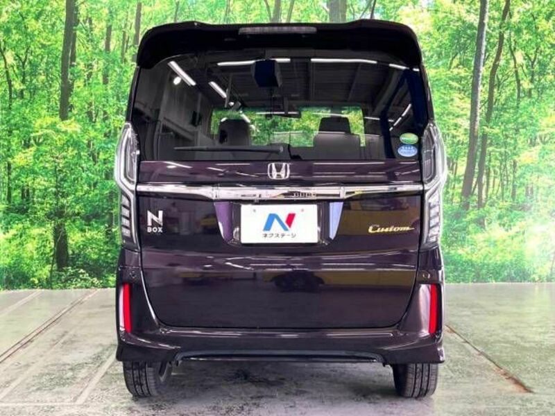N BOX CUSTOM