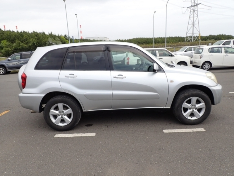 RAV4