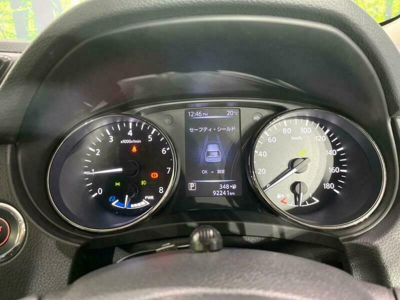 X-TRAIL