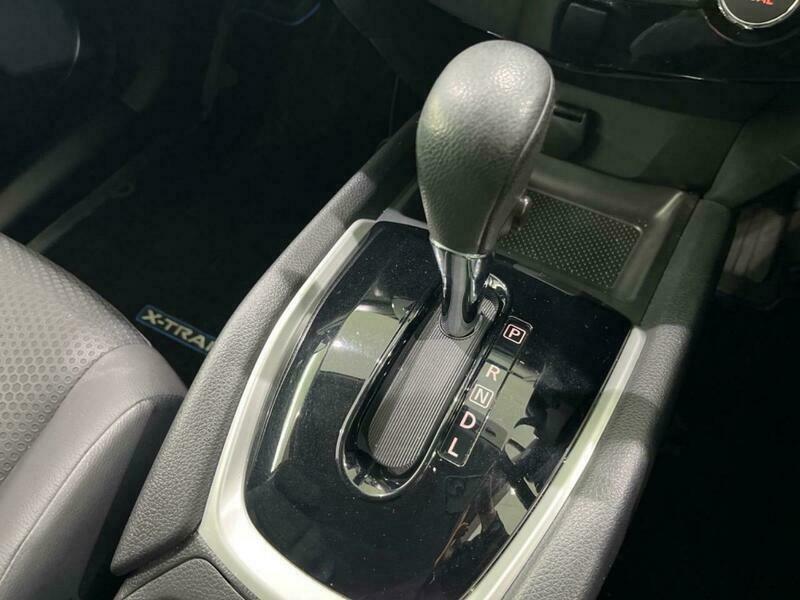 X-TRAIL