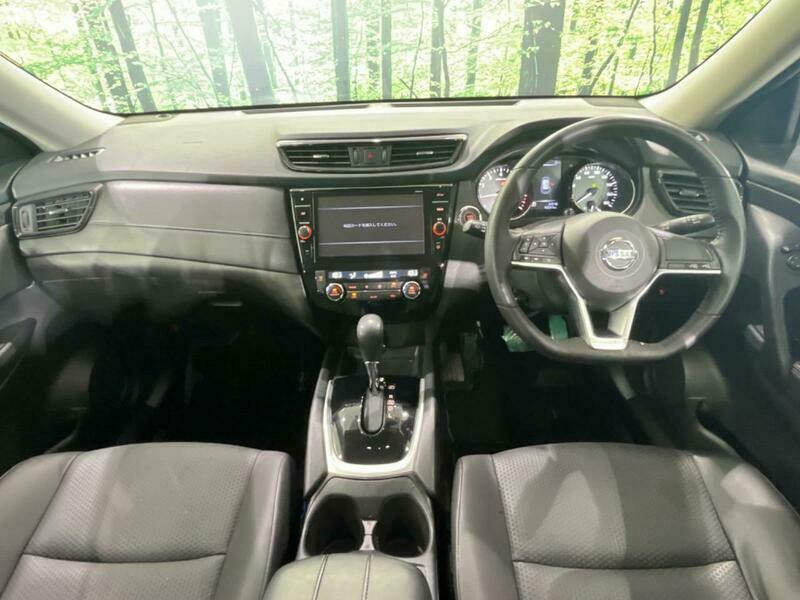 X-TRAIL