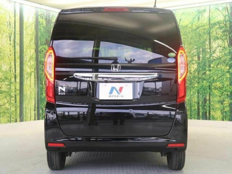 N BOX