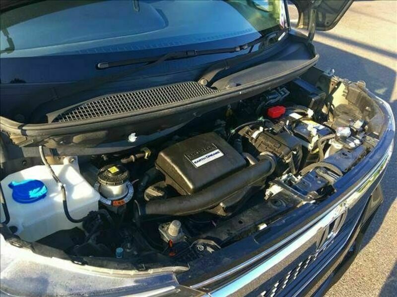 N BOX CUSTOM