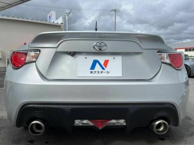86