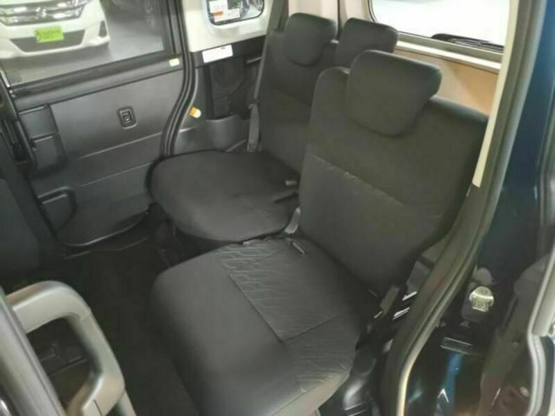 ROOMY