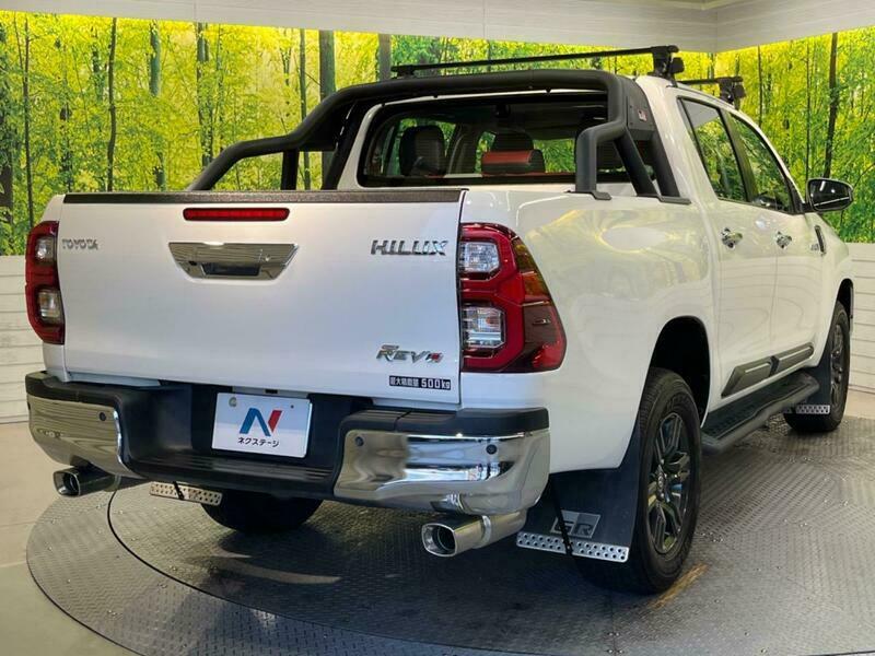 HILUX
