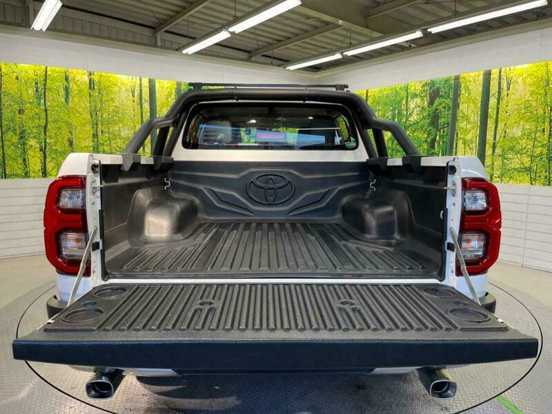 HILUX
