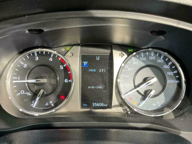 HILUX