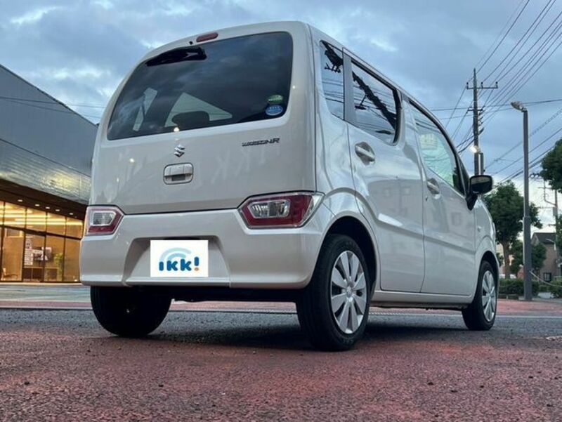WAGON R