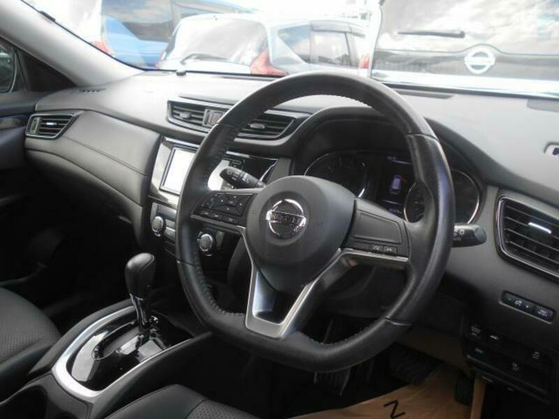 X-TRAIL