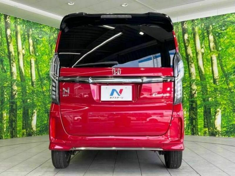 N BOX CUSTOM