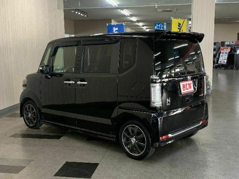 N BOX