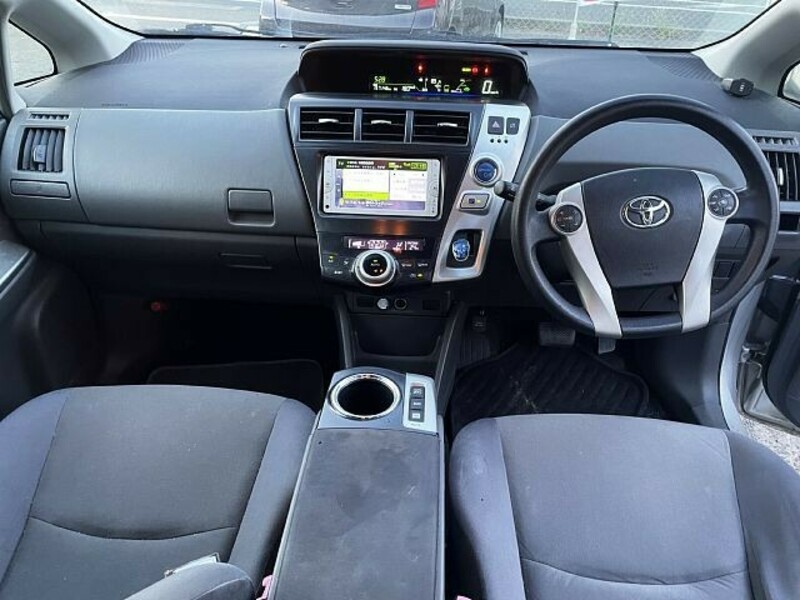 PRIUS ALPHA
