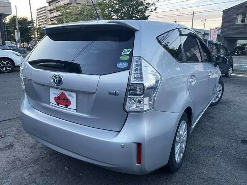 PRIUS ALPHA