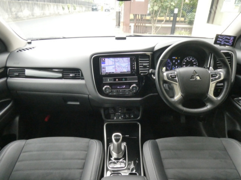 OUTLANDER PHEV