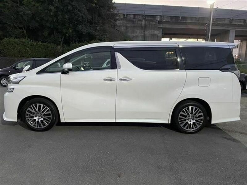 VELLFIRE-7