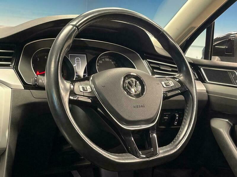 PASSAT VARIANT
