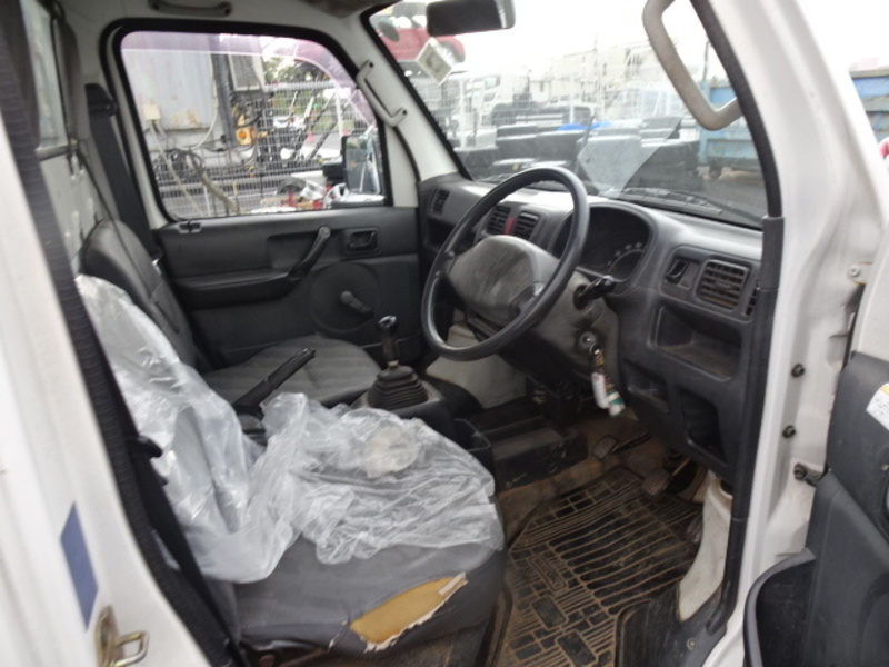 CARRY TRUCK