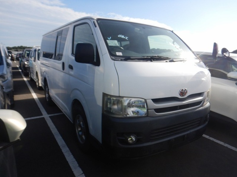 HIACE VAN
