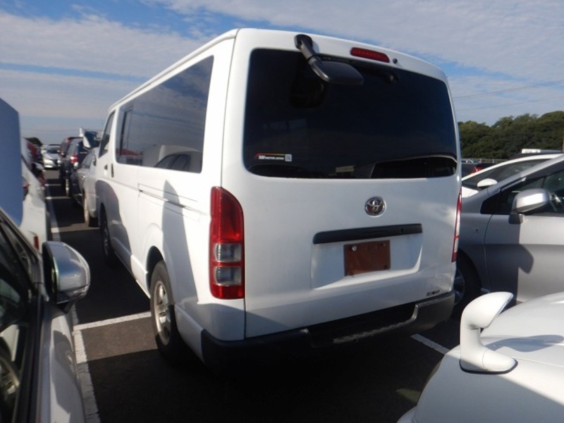 HIACE VAN