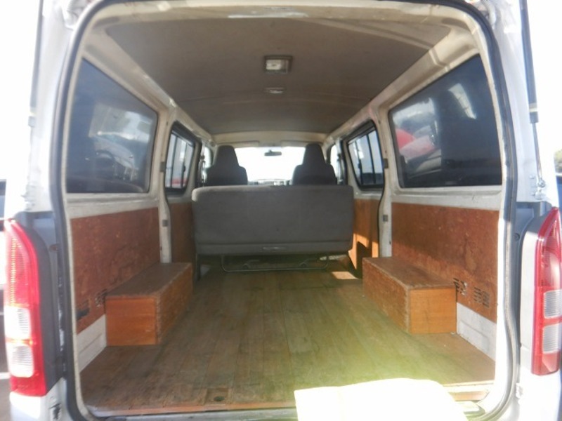 HIACE VAN