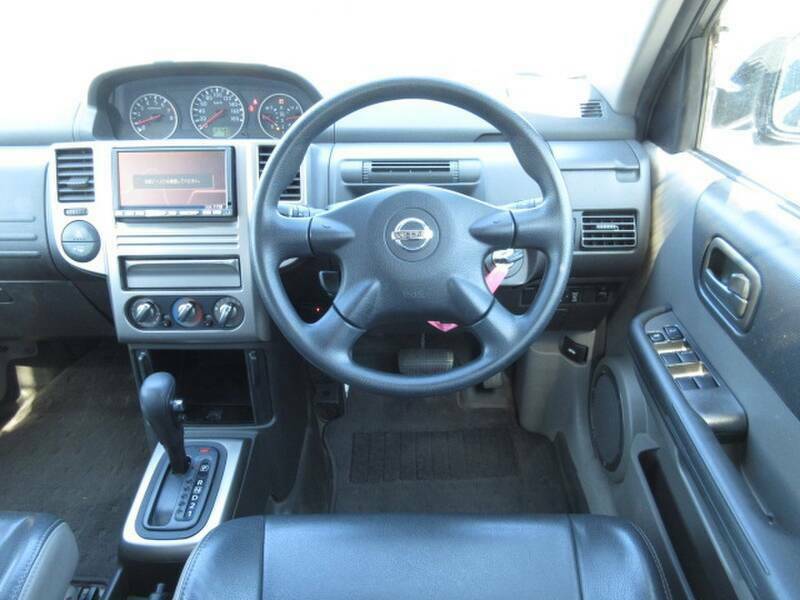 X-TRAIL