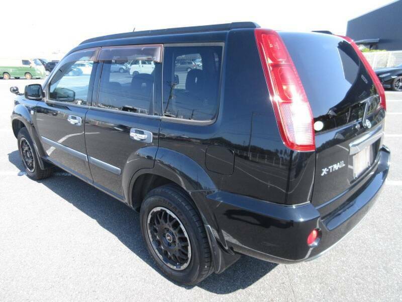 X-TRAIL