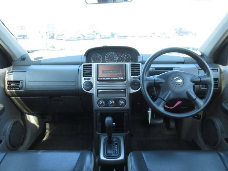 X-TRAIL