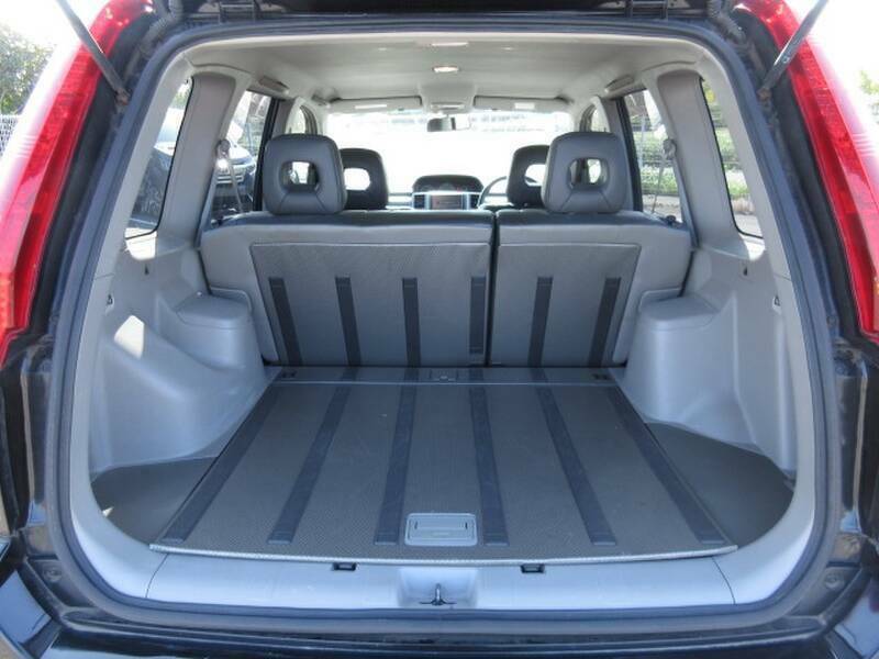 X-TRAIL