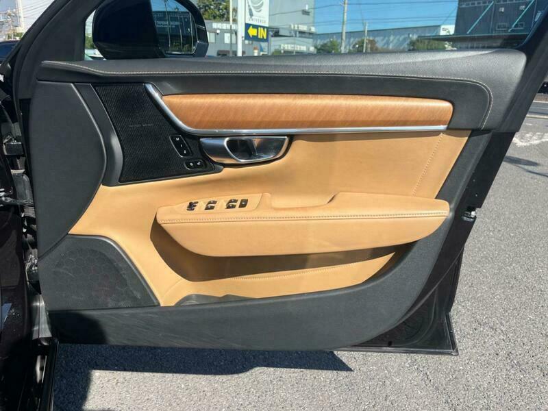 V90