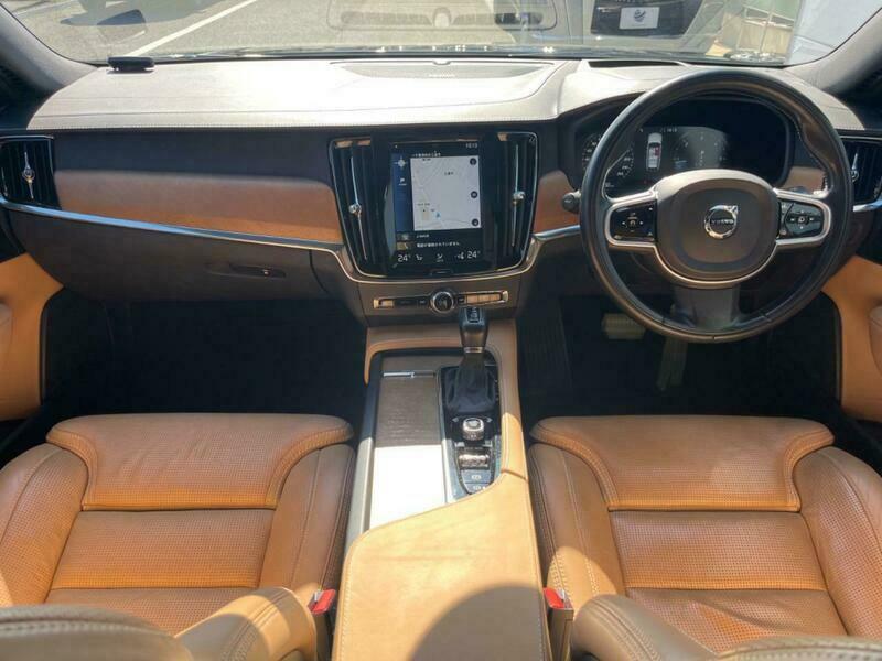 V90