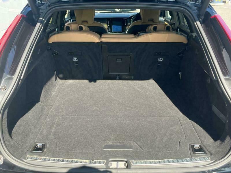 V90