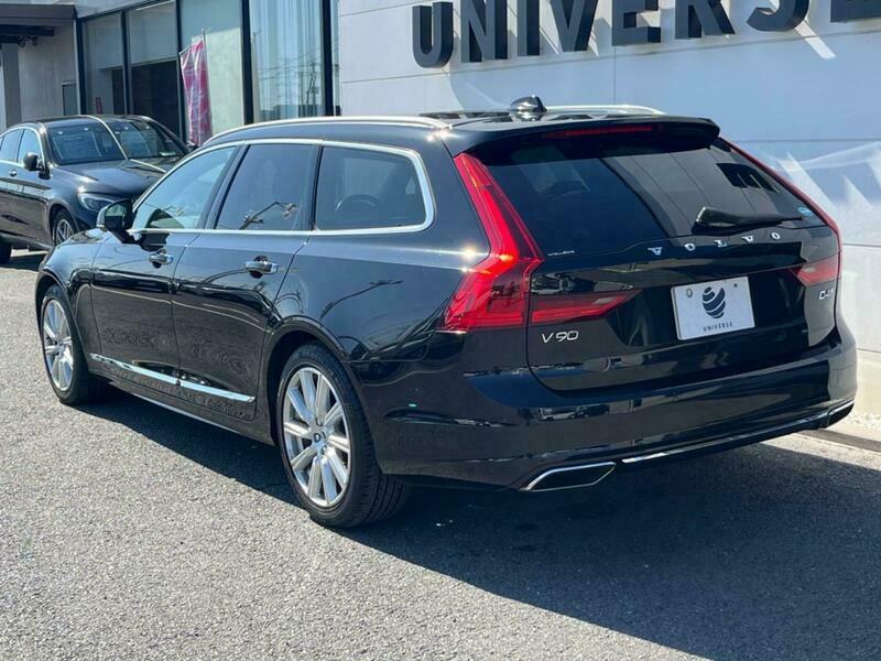 V90