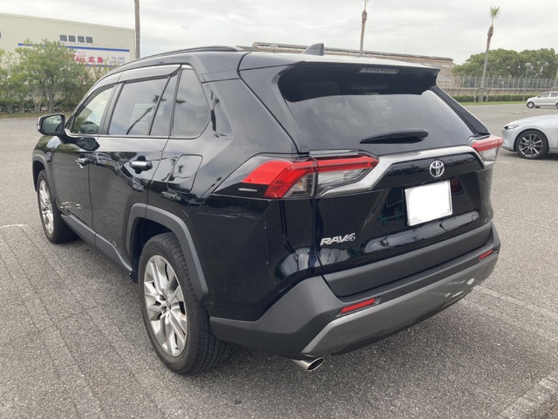 RAV4