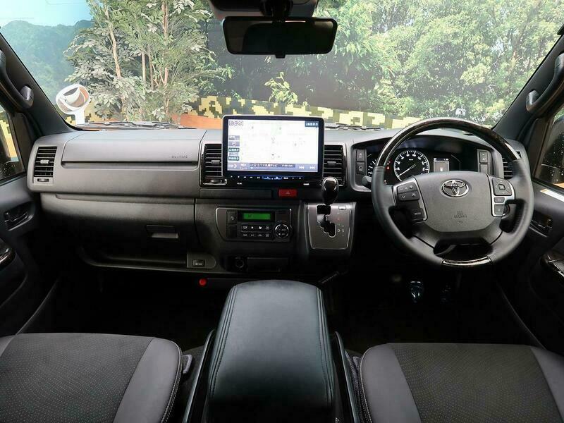 HIACE VAN