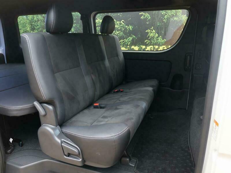 HIACE VAN