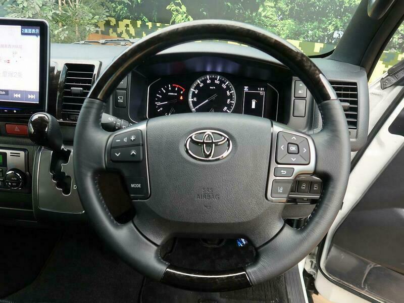 HIACE VAN