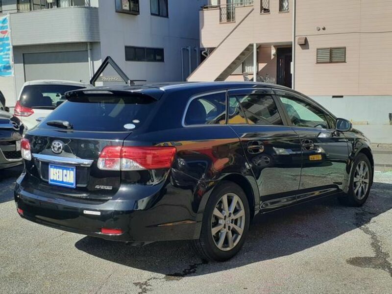 AVENSIS WAGON-2