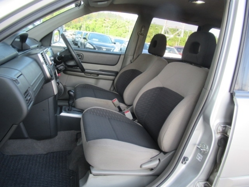 X-TRAIL