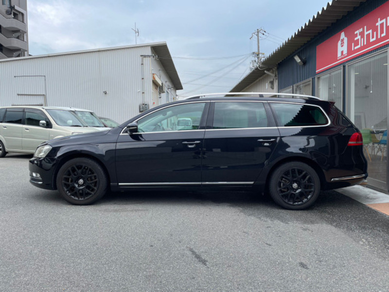 PASSAT VARIANT