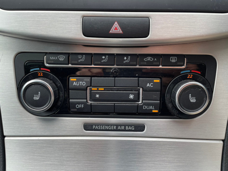 PASSAT VARIANT