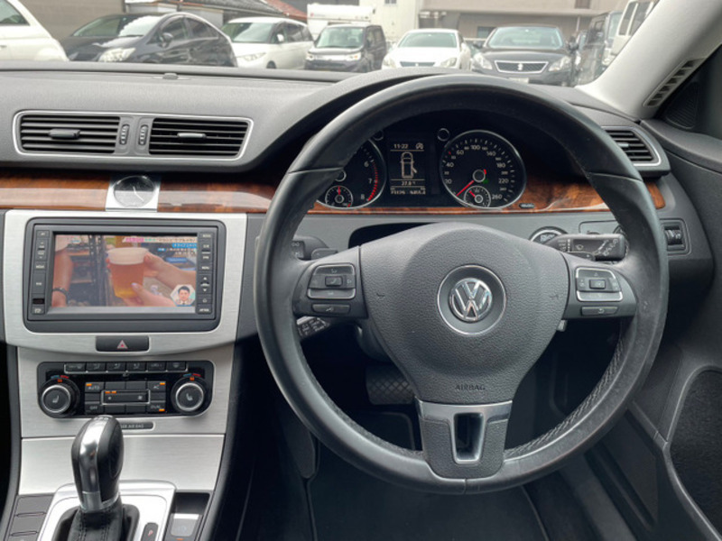 PASSAT VARIANT