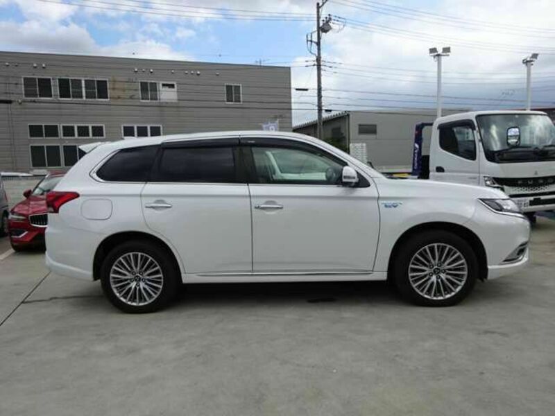 OUTLANDER PHEV