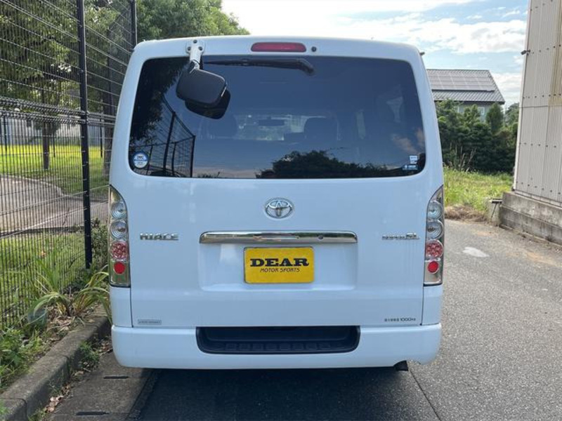 HIACE VAN