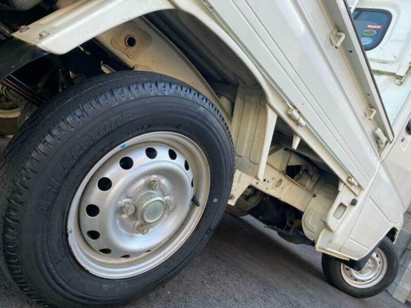 CLIPPER TRUCK