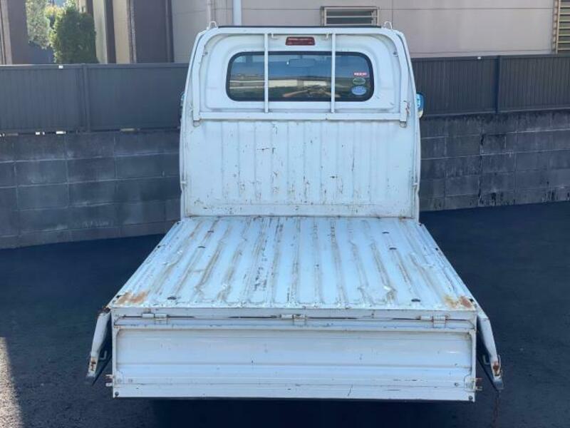 CLIPPER TRUCK