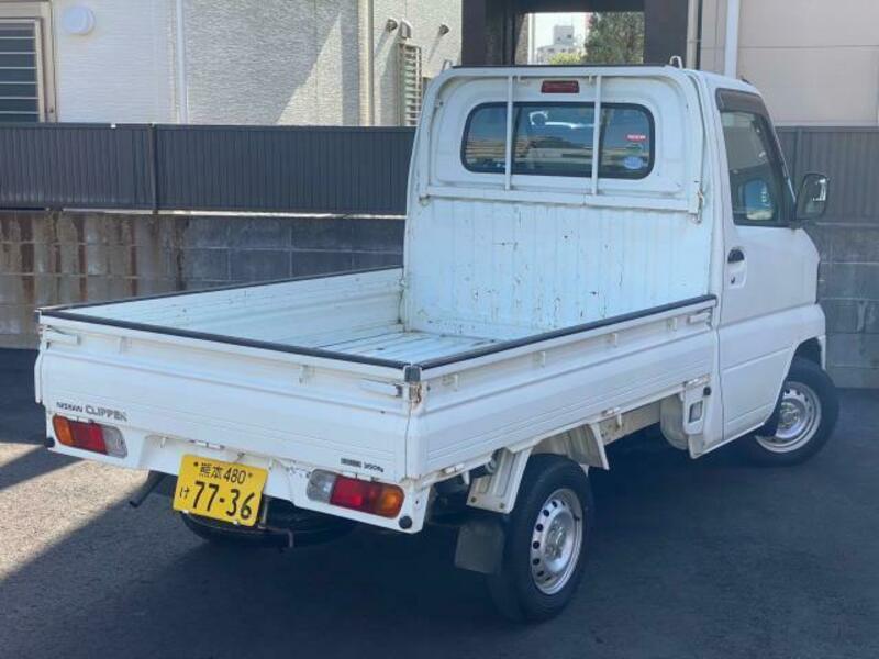 CLIPPER TRUCK