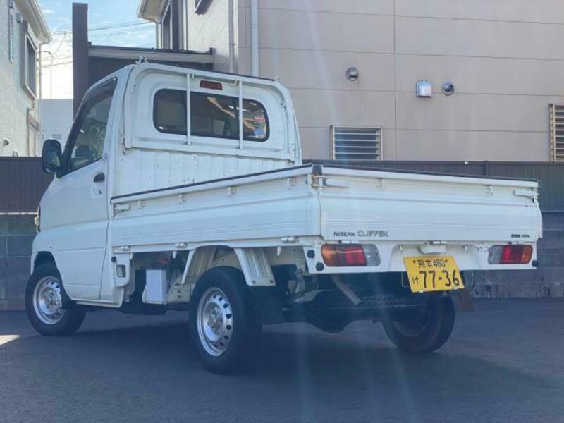 CLIPPER TRUCK