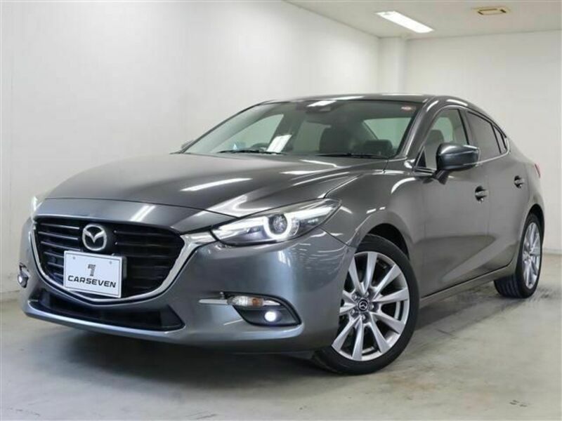 MAZDA　AXELA HYBRID
