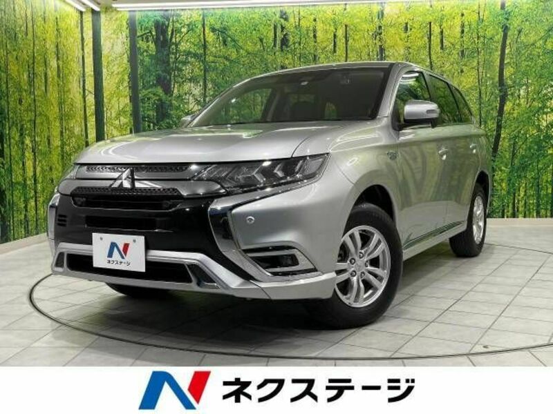 MITSUBISHI　OUTLANDER PHEV